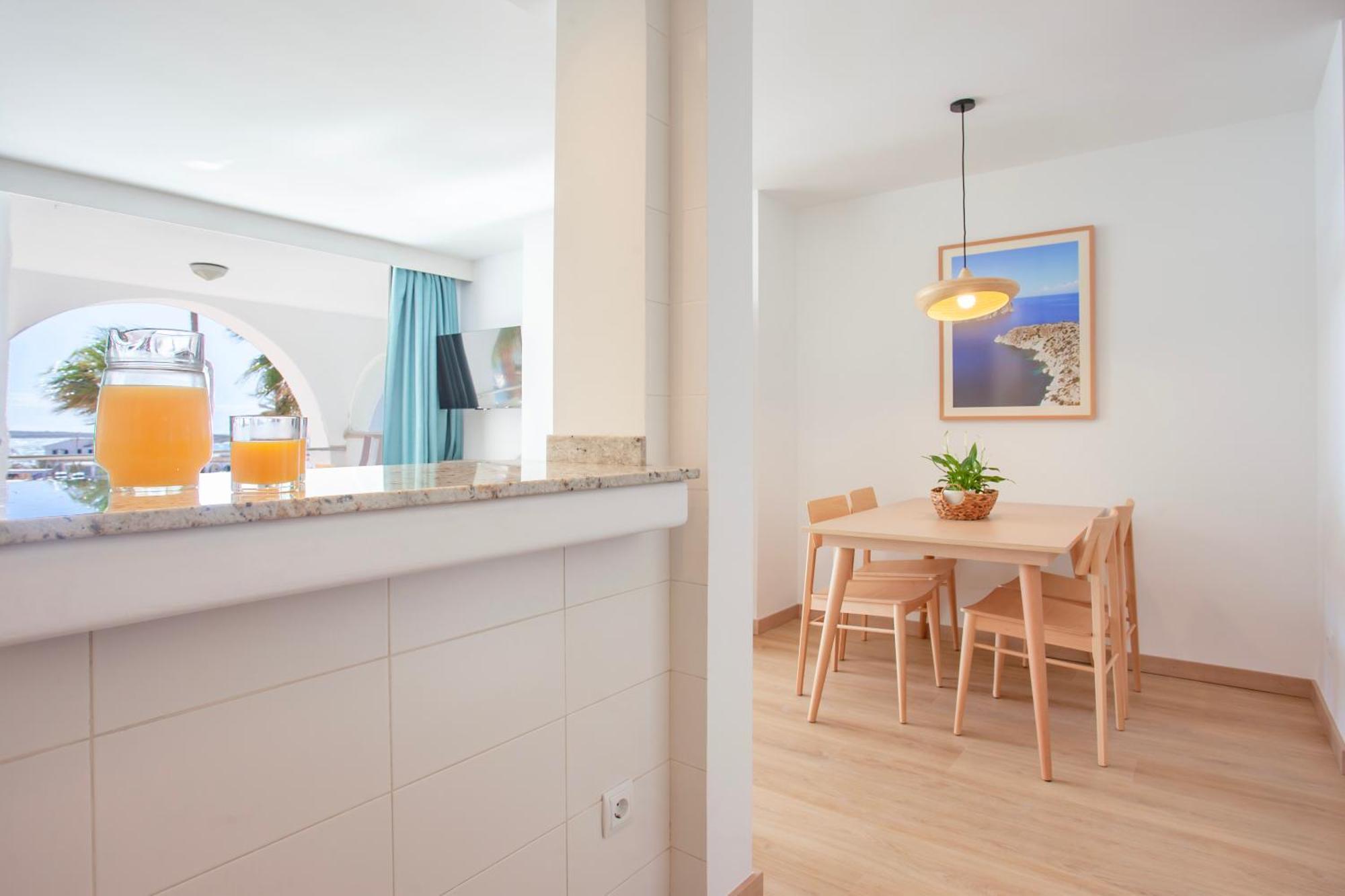 Apartaments Edificio Puerto 콜로니아 산트 호르디 외부 사진
